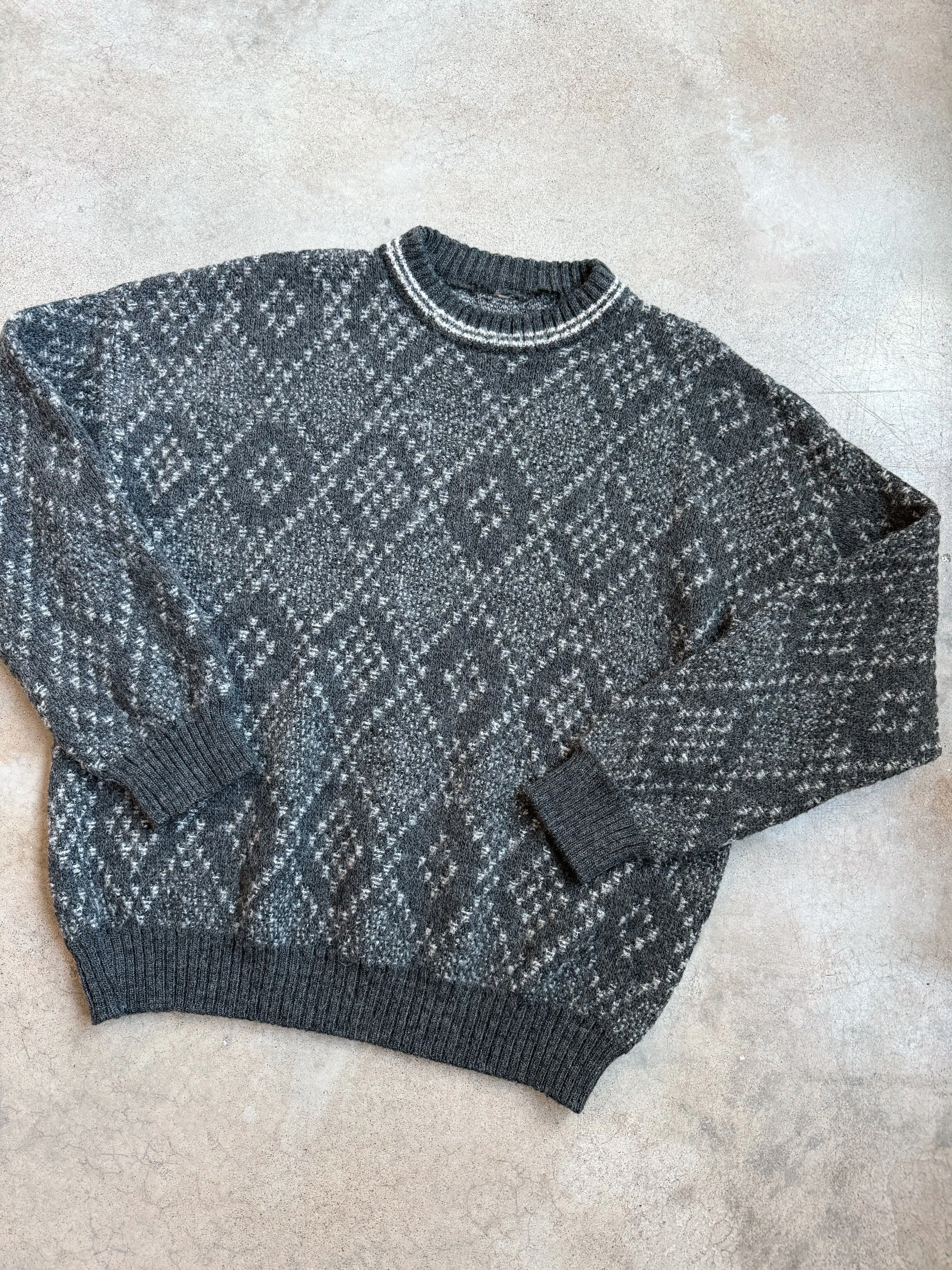 Vintage Grey Diamond Wool Knit Sweater (L/XL)